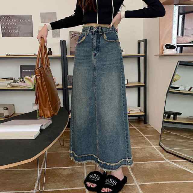 この商品について 【簡単に上品さを演出できる優秀デニムスカート】デニム ロングスカート が新登場！フロントはボタンとファスナーで開閉し便利です。全体のシルエットはAラインを基調にして、印象的なスカート
