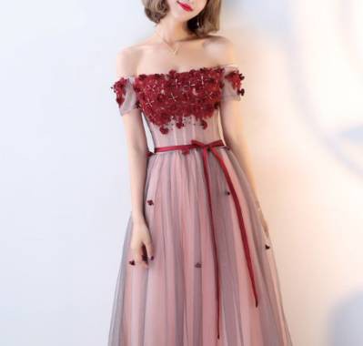 ロングドレス 赤 パーティードレス ウエディングドレス 春夏 結婚式 花嫁 披露宴 レッド 大きいサイズ ロング丈 マキシ丈 半袖 袖あり Aライン Xライン フレア 刺繍 ビーズ 花柄 透け感 ビジ